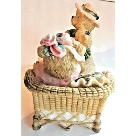 Mama, Papa, and Baby Bear Sharing the Chaise Lounge Figurine  Handpainted 1998 - Picture 5 of 8